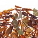 Фото Травяной чай с кусочками клубники и ройбушем Althaus  Rooibush Strawberry Cream (вакуумная упаковка 250 гр.)